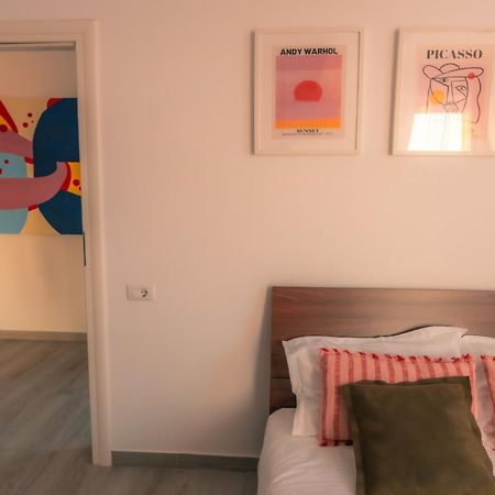 Sunset Apartment - Central Apt With Rooftop Garden Bucureşti Ngoại thất bức ảnh